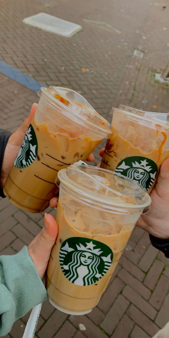 50+ Starbucks Drinks For Your Next Order : Iced Peppermint Mocha