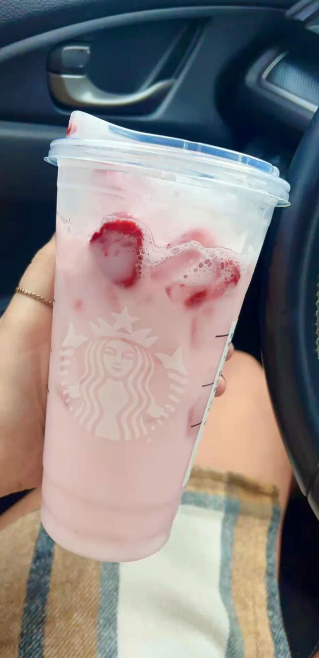 50+ Starbucks Drinks For Your Next Order : Coconut Strawberry Refresher