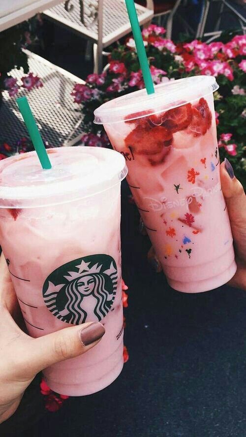 50+ Starbucks Drinks For Your Next Order : Strawberry Coconut Drink