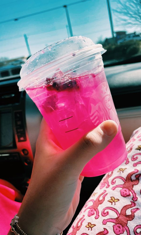 50+ Starbucks Drinks For Your Next Order : Pink Dragonfruit Drink