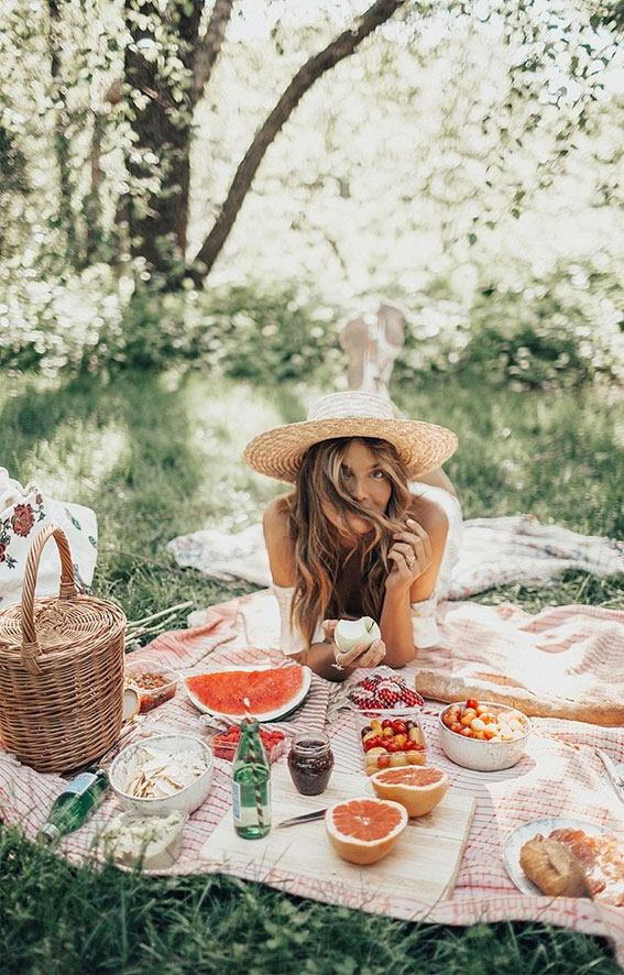 Captivating Moments in an Aesthetic Summer : Summer Picnic