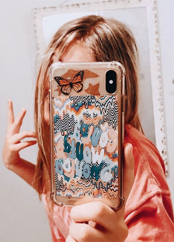 Embrace the Beauty of an Aesthetic Summer : Butterfly Phone Case