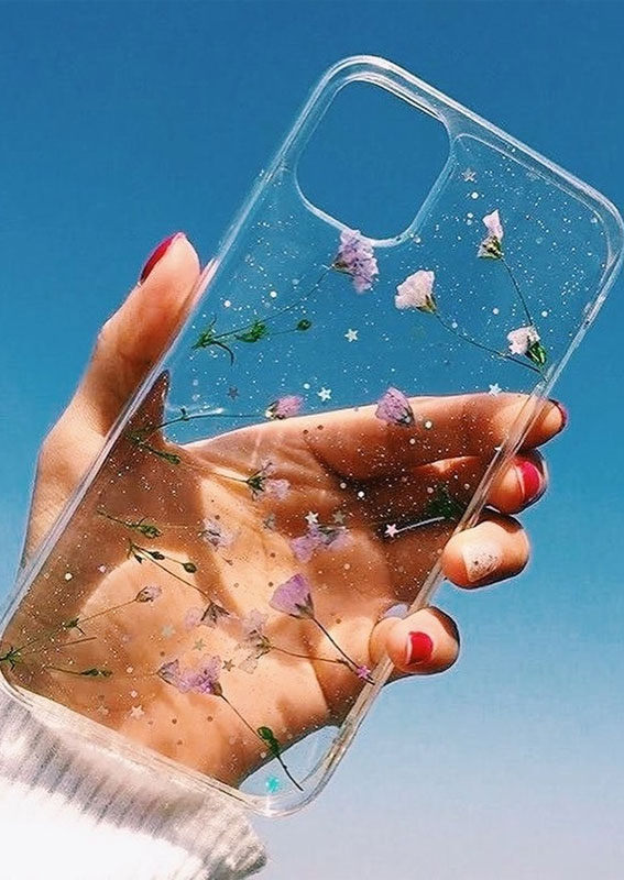 Embrace the Beauty of an Aesthetic Summer : Floral Encapsulated Phone Case