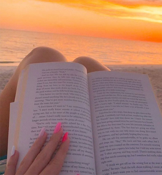 Embrace the Beauty of an Aesthetic Summer : Reading a Book at The Beach Golden Hour
