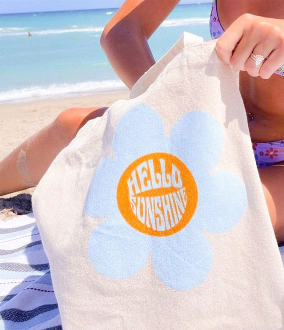 Embrace the Beauty of an Aesthetic Summer : Hello Sunshine Beach Bag