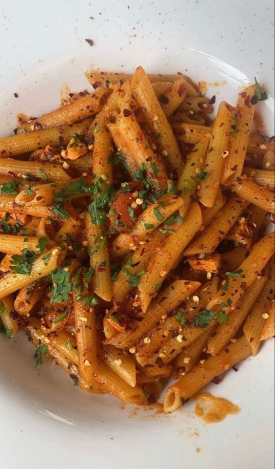 50 Pasta Aesthetic Dishes From An Elegant Dinner To A Cozy Meal : Spicy Penne Pasta