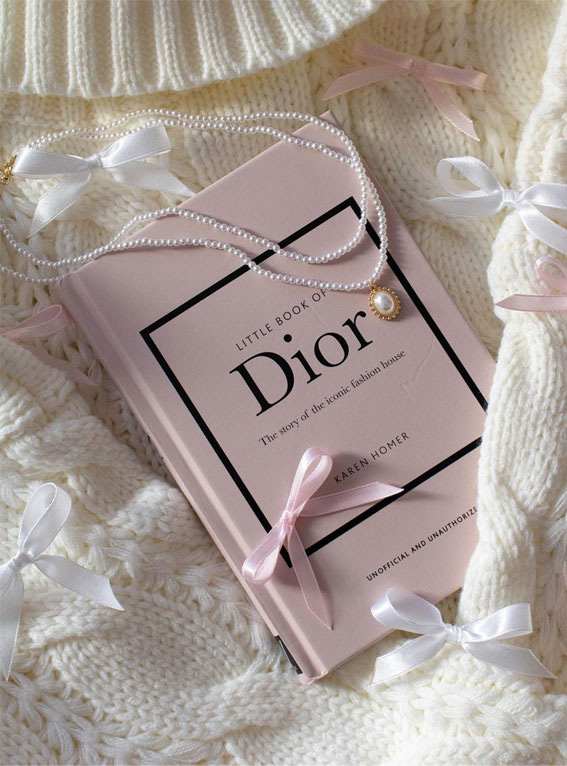 Discovering the Essence of Aesthetic Summer : Little Book of Dior