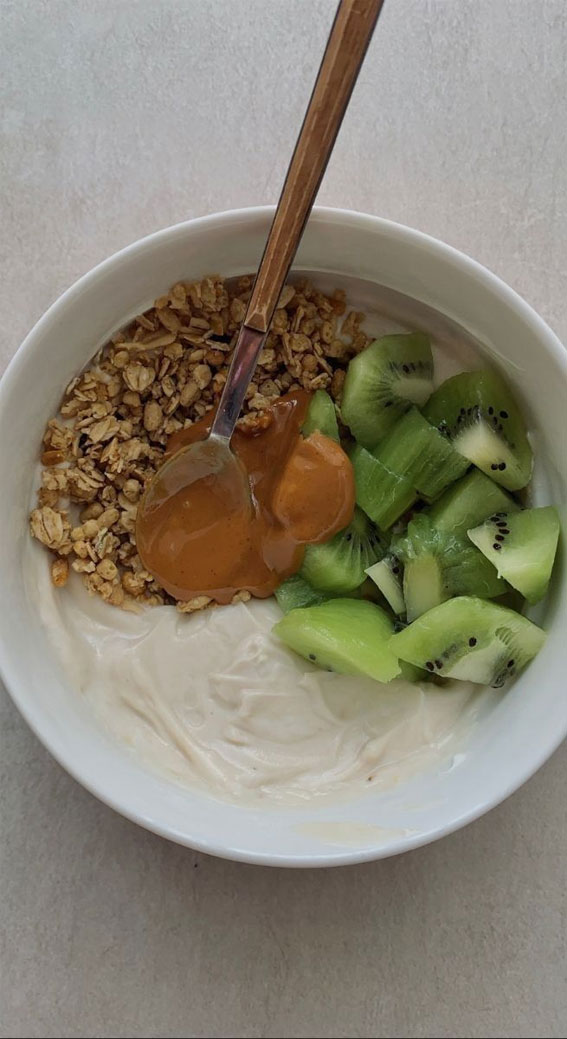 Irresistible Food Cravings Unveiled : Kiwi, Oat & Yoghurt