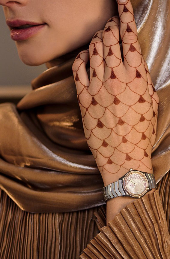 30 Beautiful Henna Designs : Scallop Henna