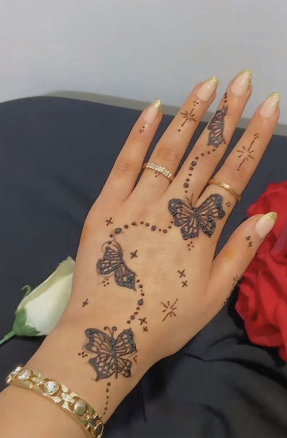 59 Timeless Pattern and Artistry Henna Designs : Butterfly Whimsy