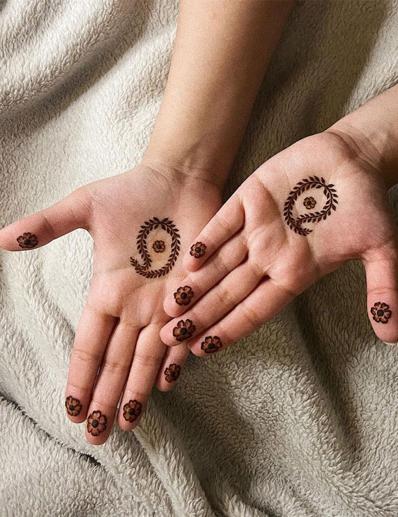 59 Timeless Pattern and Artistry Henna Designs : Minimal & Romantic Floral