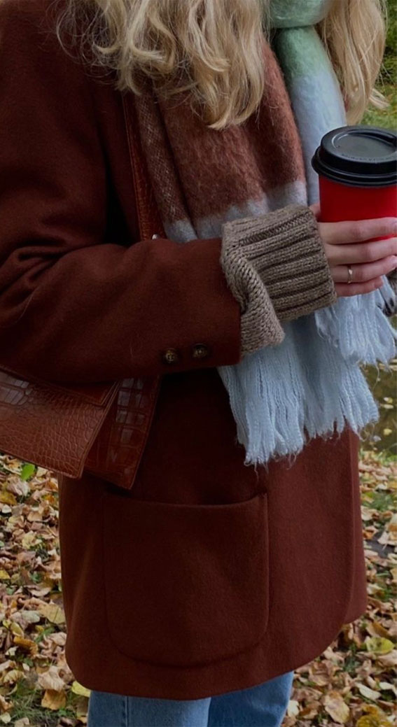 Capturing the Aesthetics of the Fall Season : Cozy Fall Outfit