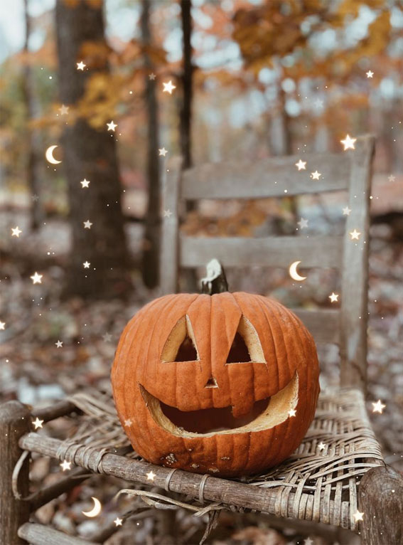 Capturing the Aesthetics of the Fall Season : Jack-O-Lantern Sparkles