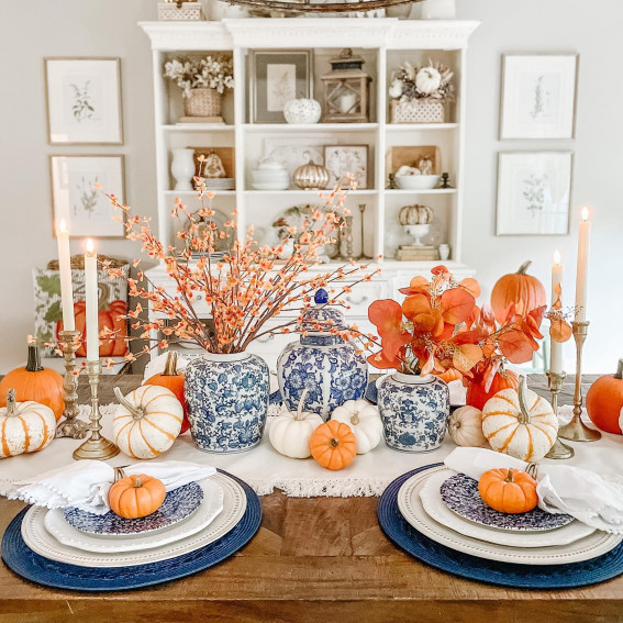 Chinoiserie centerpiece, Chinoiserie fall tablescape,  Fall tablescape, Autumn tablescape, Fall centerpiece, Autumn centerpieces, Fall tablescape ideas, Autumn tablescape ideas, Pumpkins centerpieces