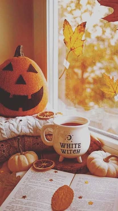 50 Visual Journeys Through Fall’s Aesthetics : White Witch Cup