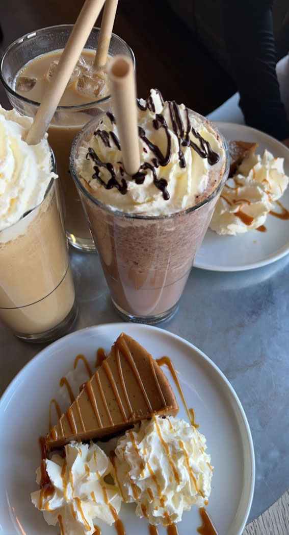 Indulgent Eats 50+ Foodgasmic Delights : Caramel Cheesecake & Hot Chocolate