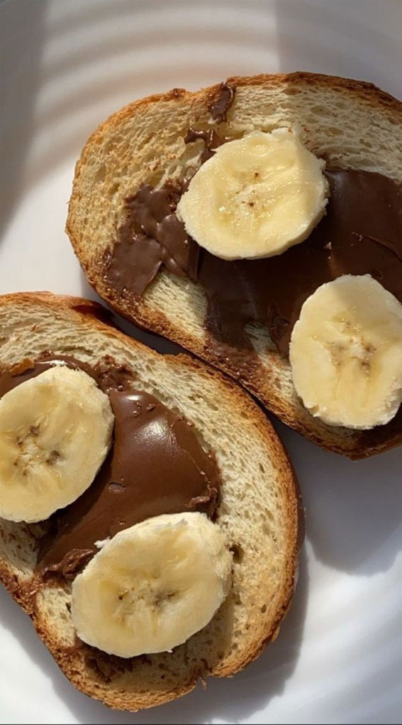 Indulgent Eats 50+ Foodgasmic Delights : Banana & Chocolate on Bread