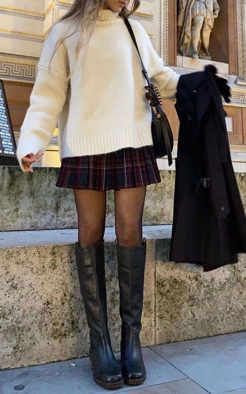 mini skirt outfits, mini skirt fall outfits, mini skirt winter outfits, how to wear mini skirt in fall, mini skirt and sweater