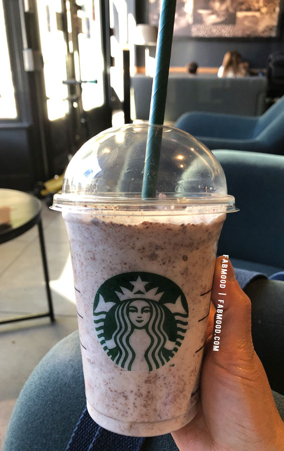 Temptation on a Plate Food Snapshot : Cookie & Cream Frappuccino without Whipped Cream