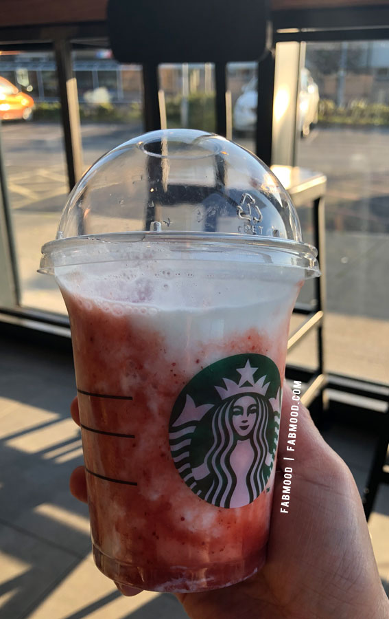 Temptation on a Plate Food Snapshot : Strawberry Frappuccino