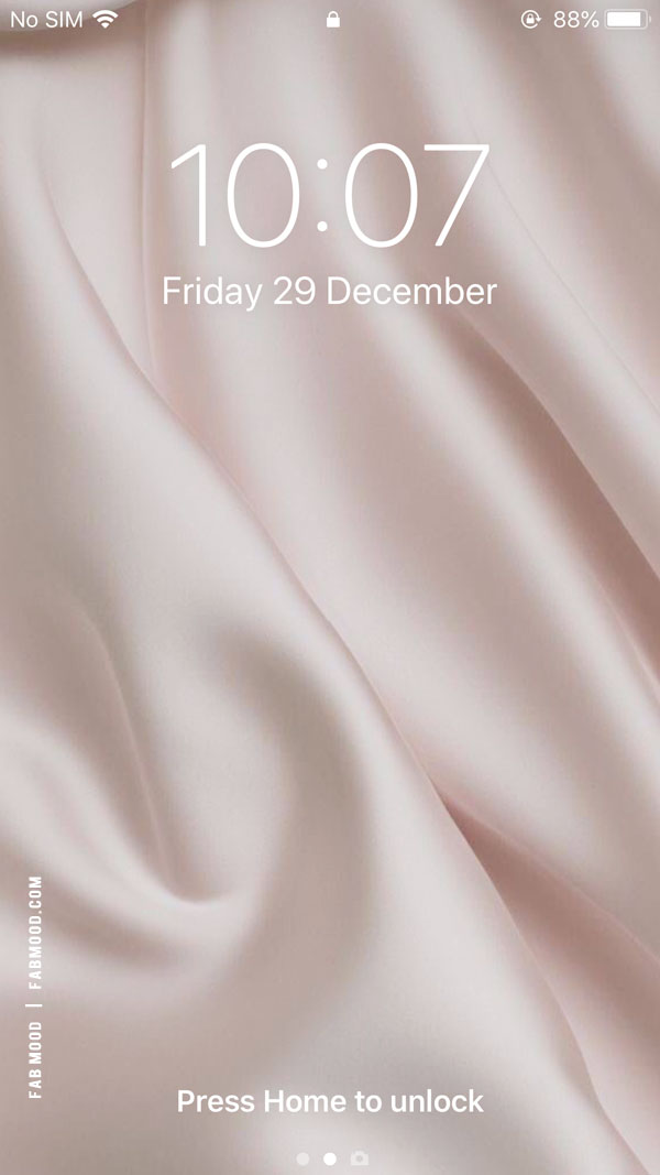 White Serenity Home Screen Wallpaper : Minimal Elegance for Your iPhone