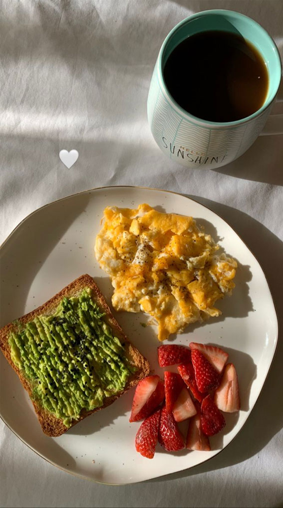 The Health Benefits of Wholesome Breakfast Bowls : Strawberry Scramble Plate with Avocado Toast and Black Coffee