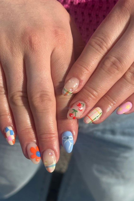 28 Trendy Retro Nails Inspired By The Past : Playful Mix n’ Match Retro Nails