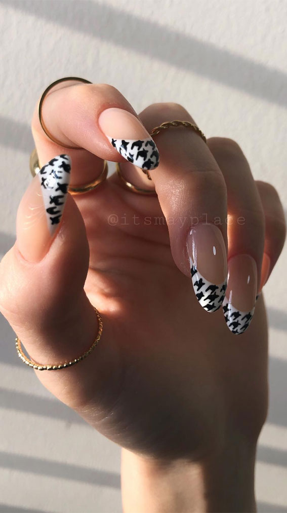 28 Trendy Retro Nails Inspired By The Past : Houndstooth French Tip Nails