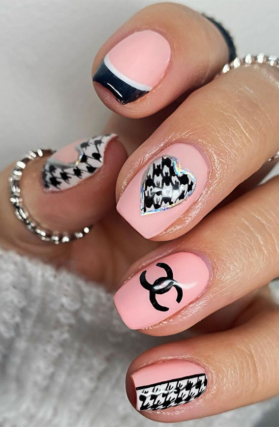 coco chanel inspired nails, houndstooth french tip nails, retro nails, retro nail art, retro nails short, retro nail designs, houndstooth nails, checkered nails, floral nails, 70s nails, 80s nails, retro nails acrylic, mix n match retro nails
