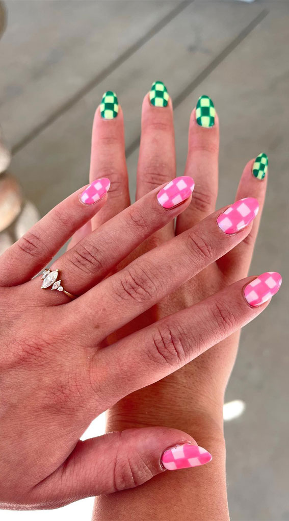 28 Trendy Retro Nails Inspired By The Past : Green & Pink Checkered Nails