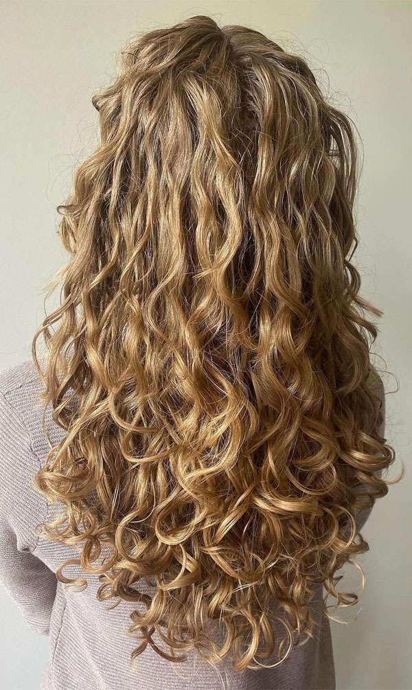 curly layered haircut, layered haircut for curly hair, curly layers, long curly layers, long curly hair layered haircut