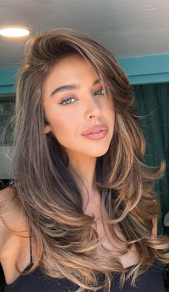 long layered side part, side parting hairstyles female, side part bob, side part layered haircut, Side part hairstyles, Side part hairstyles for long hair, side part long bob, side part medium length, side part haircut, side part short hair, side part haircut fade